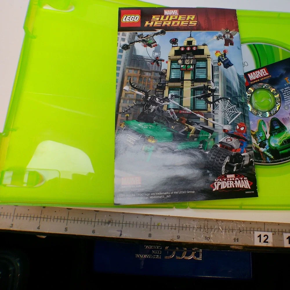 LEGO MARVEL Super Heroes Xbox 360 2013 Complete CIB Disc Case Manual